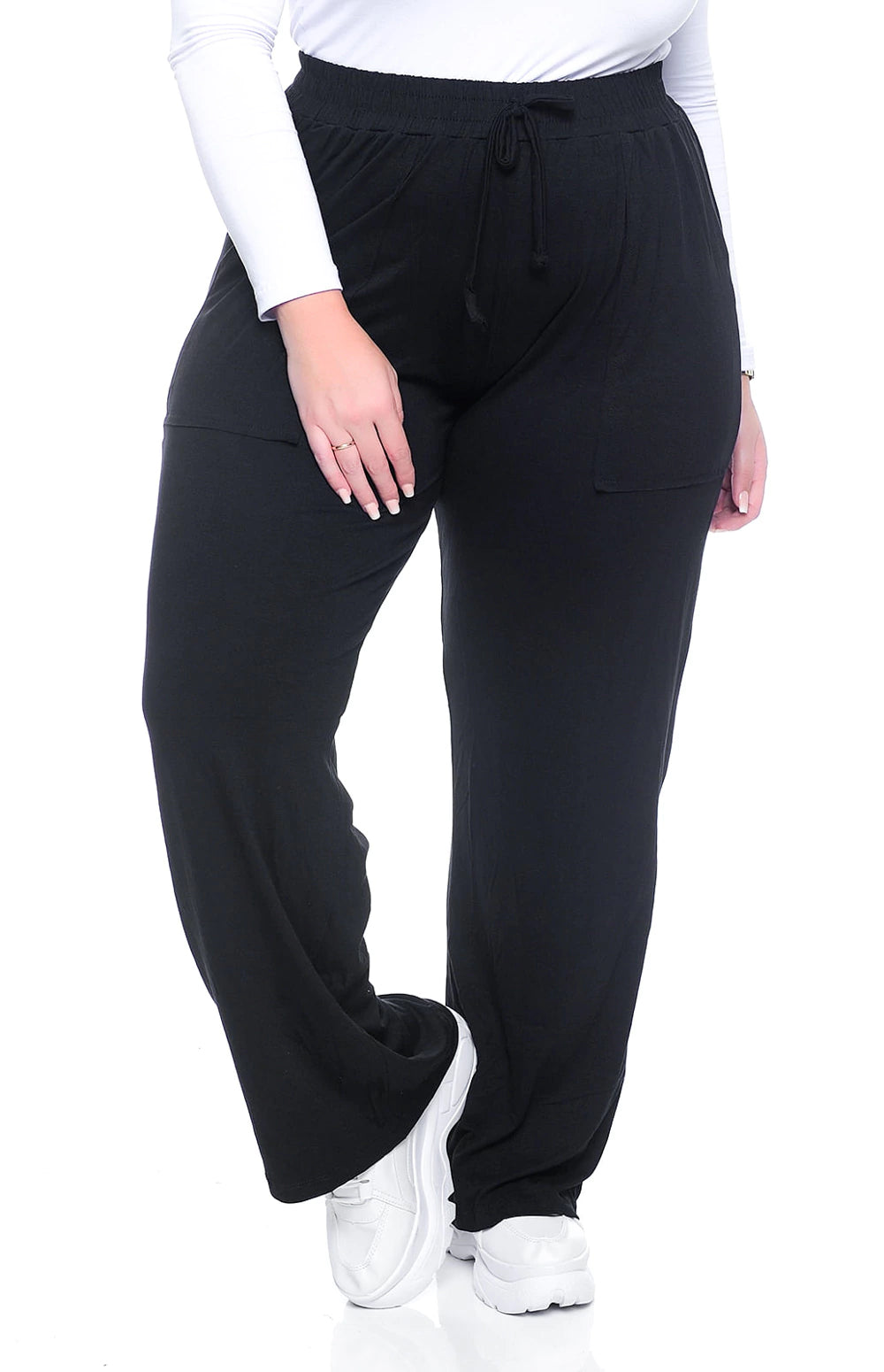 CALÇA PANTALONA PRETA - CAIMENTO SOLTINHO