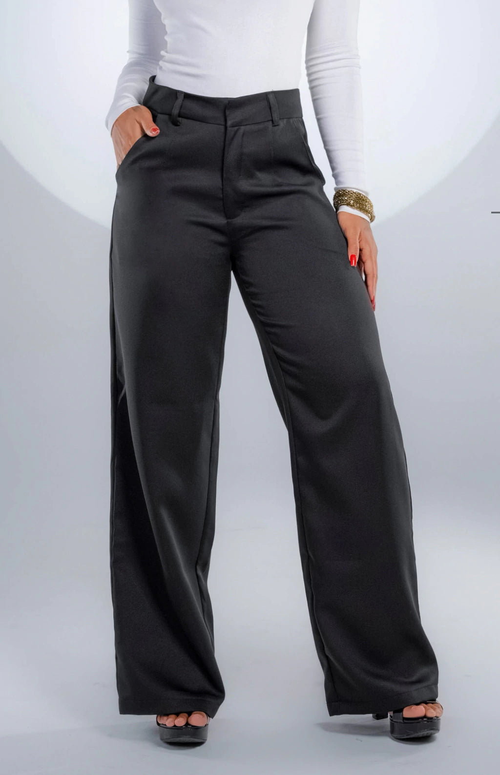 CALÇA FEMININA ALFAIATARIA CINTURA ALTA - PRETA INTENSE